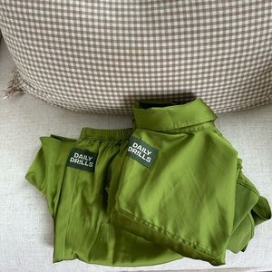 Daily Drills silk set